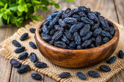 Black Raisin With Seedless 100g