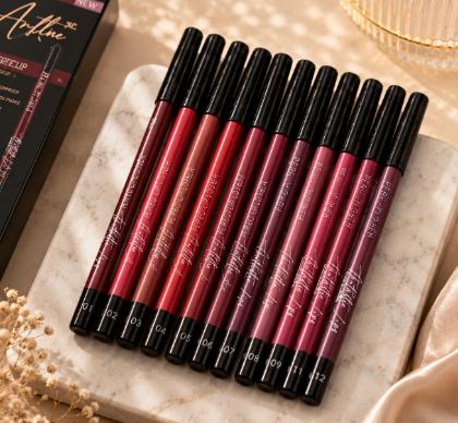 Lip Liner (Set Of 2)