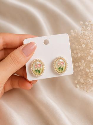 Tulip Pearl Stud Earrings