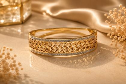 Royal Crystal Antitarnish Stainless Steel Bracelet